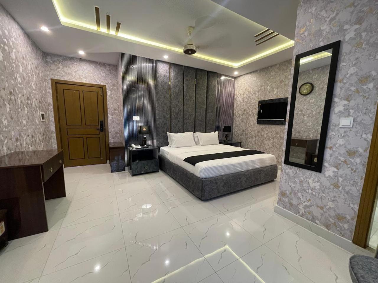 Hotel Croydon International Rawalpindi Zewnętrze zdjęcie